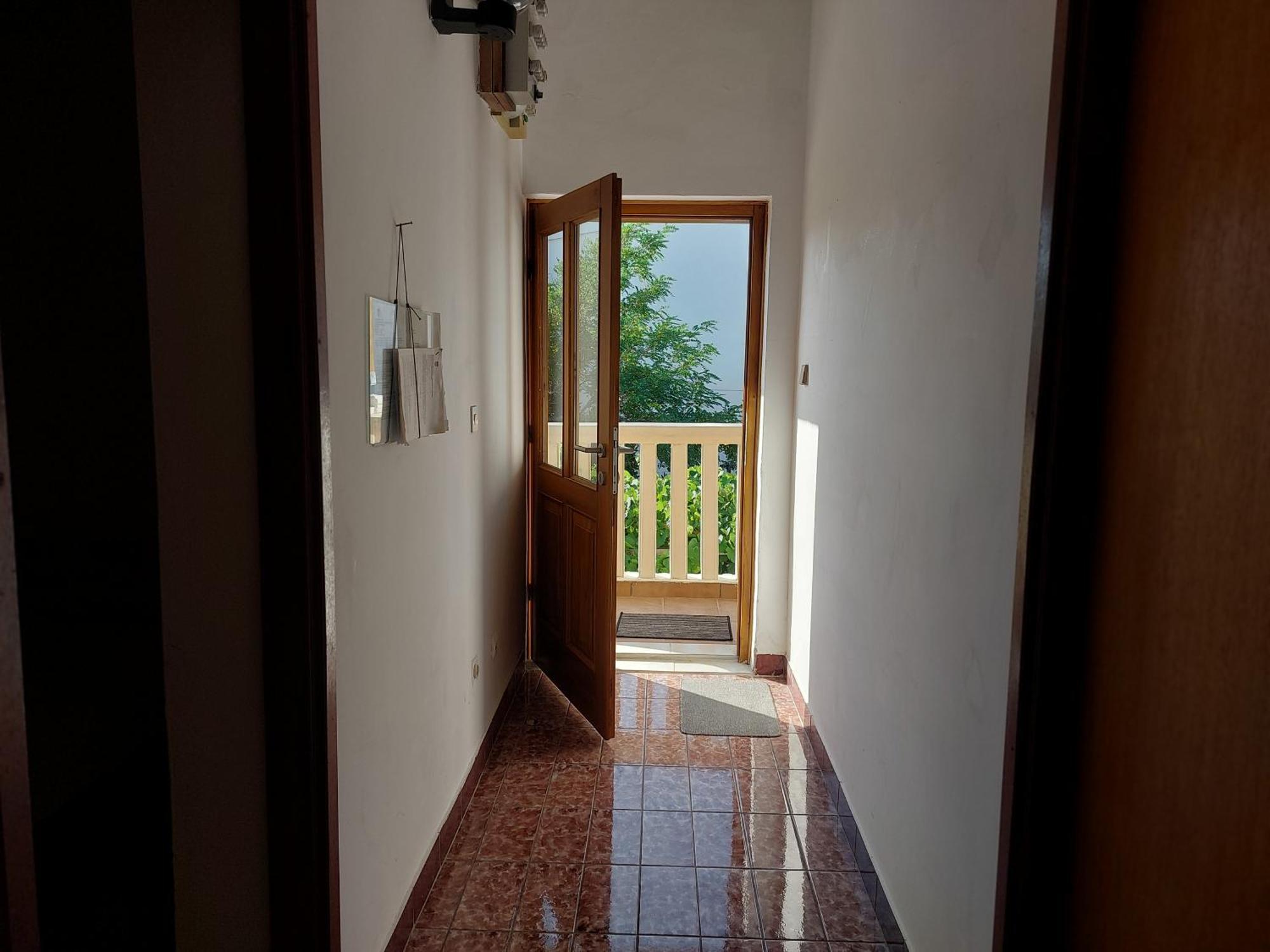 Studio-App Iva, Balcony With Sea View - 50 M From Beach Pag Town Esterno foto